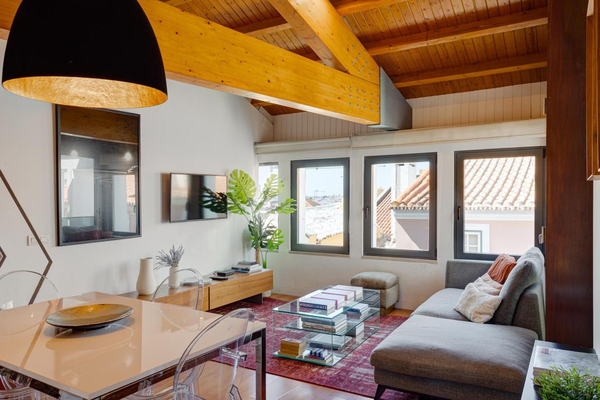 Apartment Amazing Tailor Made Penthouse With A View Lissabon