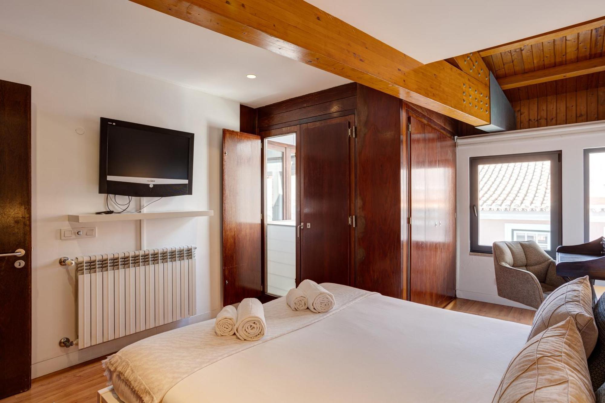 Amazing Tailor Made Penthouse With A View * Lissabon