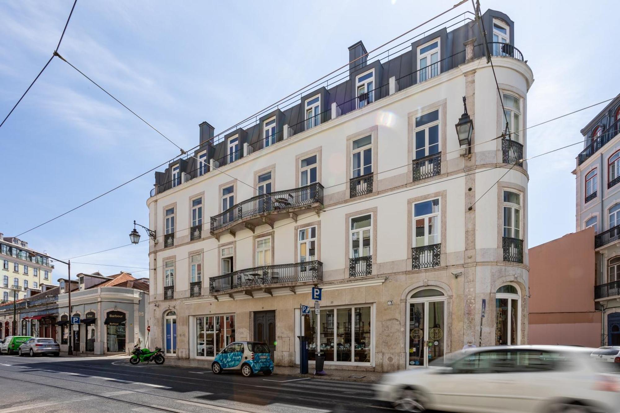 Amazing Tailor Made Penthouse With A View Apartment *
