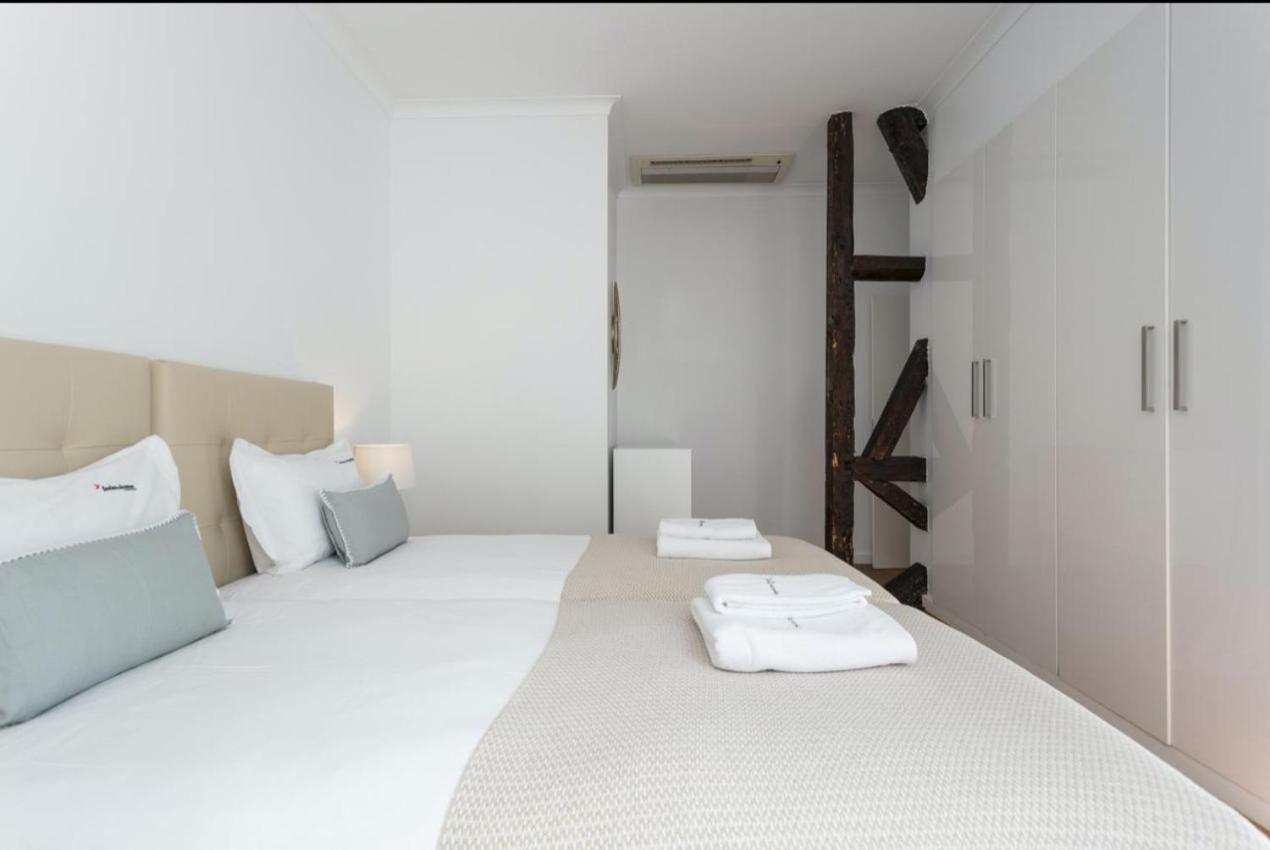 Pedrasnegras30 Lofts & Apartment