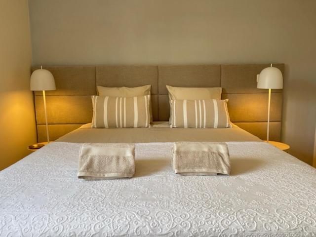 Besthomestay- Lisbon- Garden, Pool & Garage Appartement *