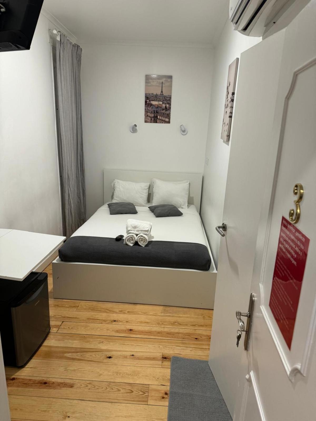 Quarto em Acomodações Particulares Antonio Pedro *