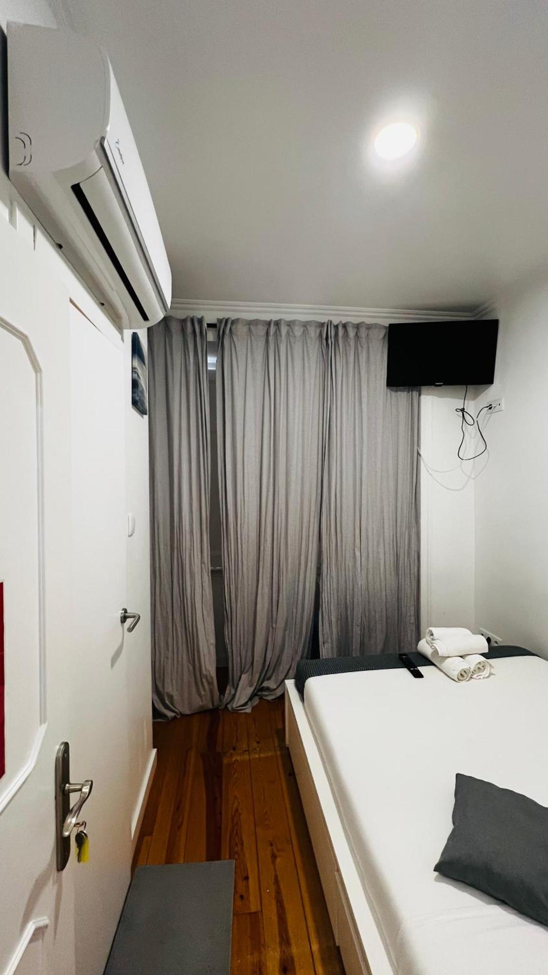 Quarto em Acomodações Particulares Antonio Pedro Lisboa
