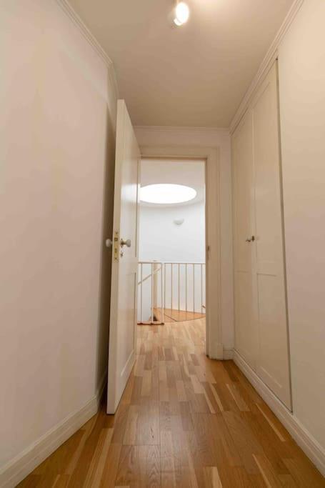 Appartement Historical 3 Bedroom Duplex In