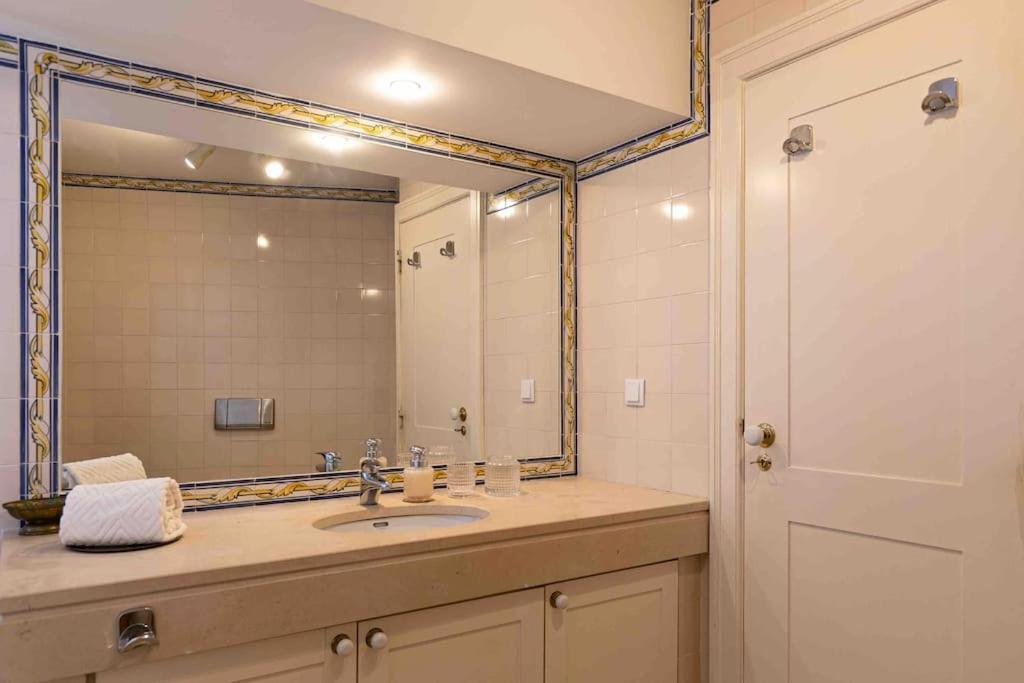 Historical 3 Bedroom Duplex In Appartement *