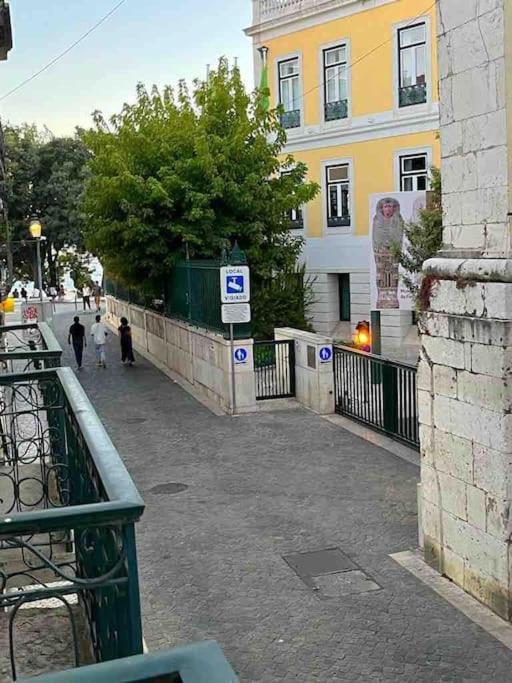 Historical 3 Bedroom Duplex In Appartement *