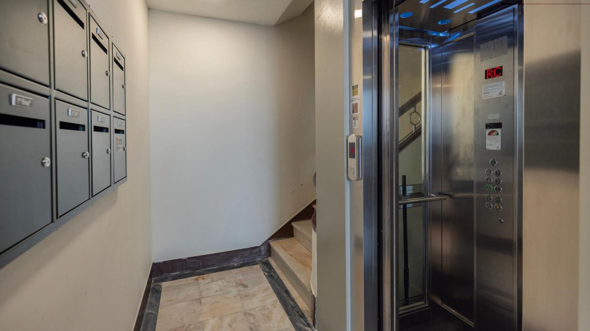 Homely 2bdr With Terrace By Lovelystay Apartamento Lisboa
