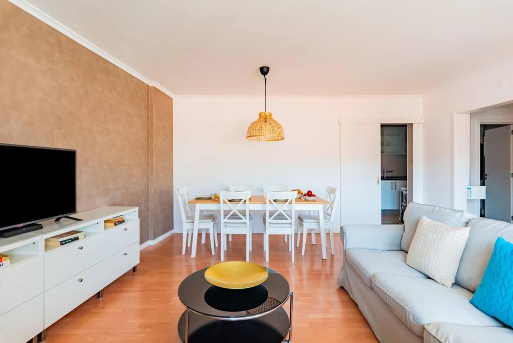 Lay Your At Avenida Da Liberdade * Lissabon