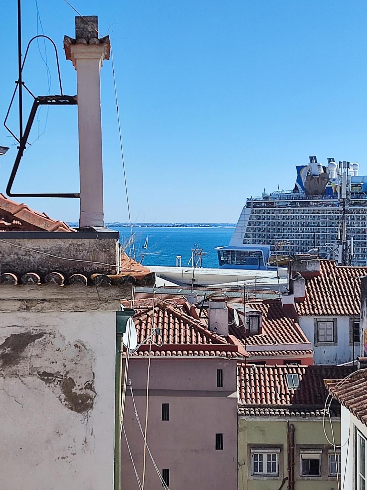 Apartment Cozy Flat With Marvelous View Lisbon