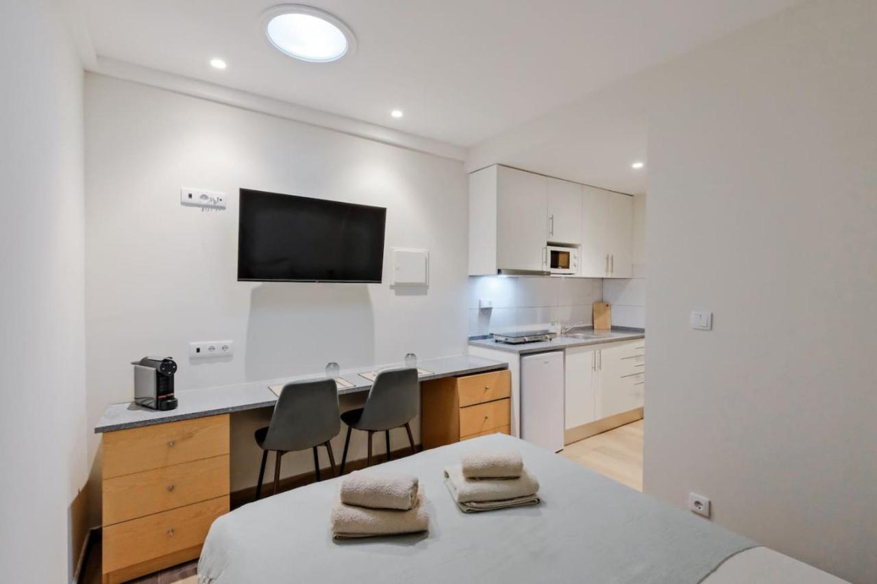 Lovely Fully Equipped Near Subway N8 Appartement Lissabon