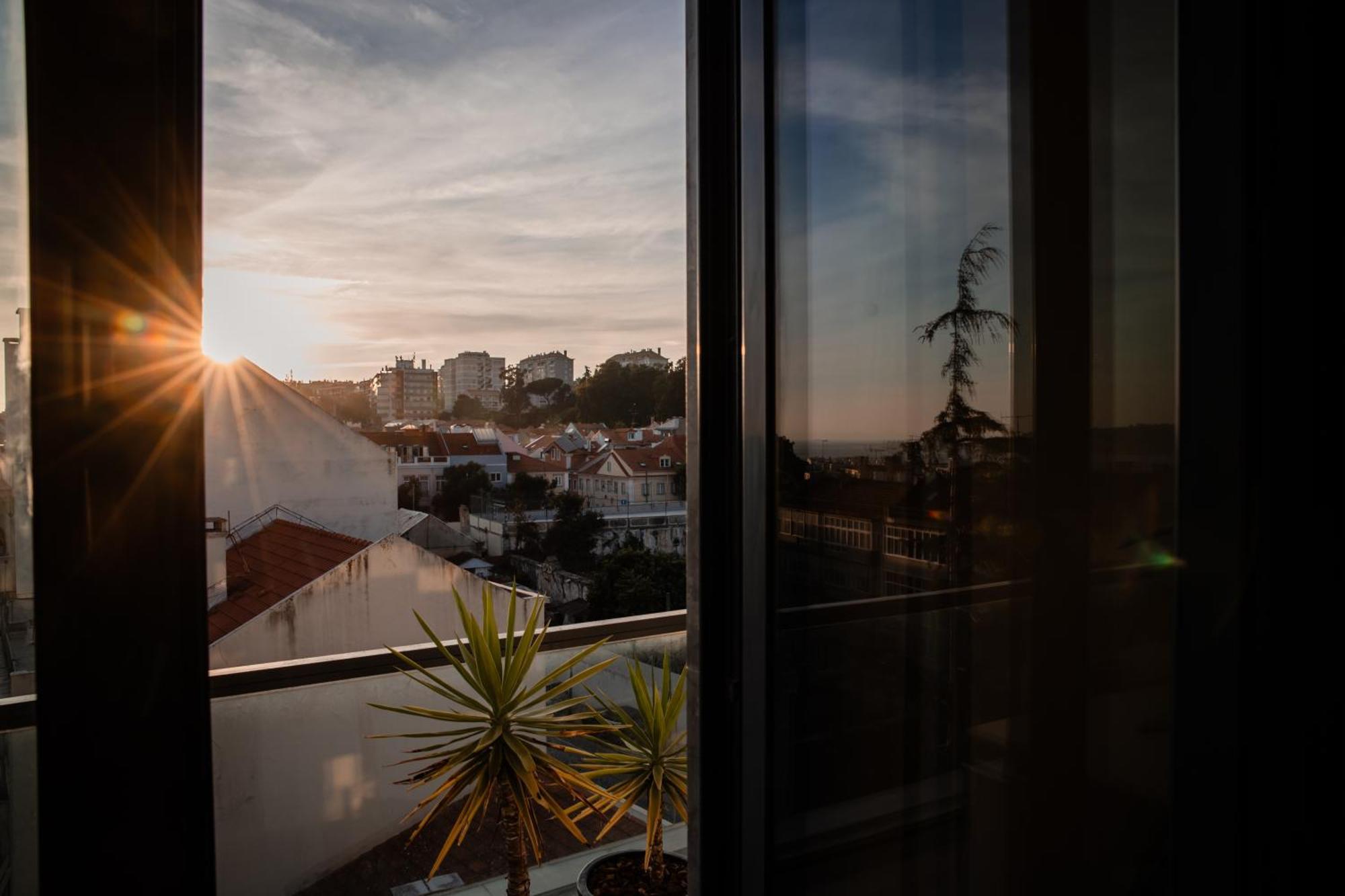 Premium Flat At Ajuda/belem With Balcony, Parking!