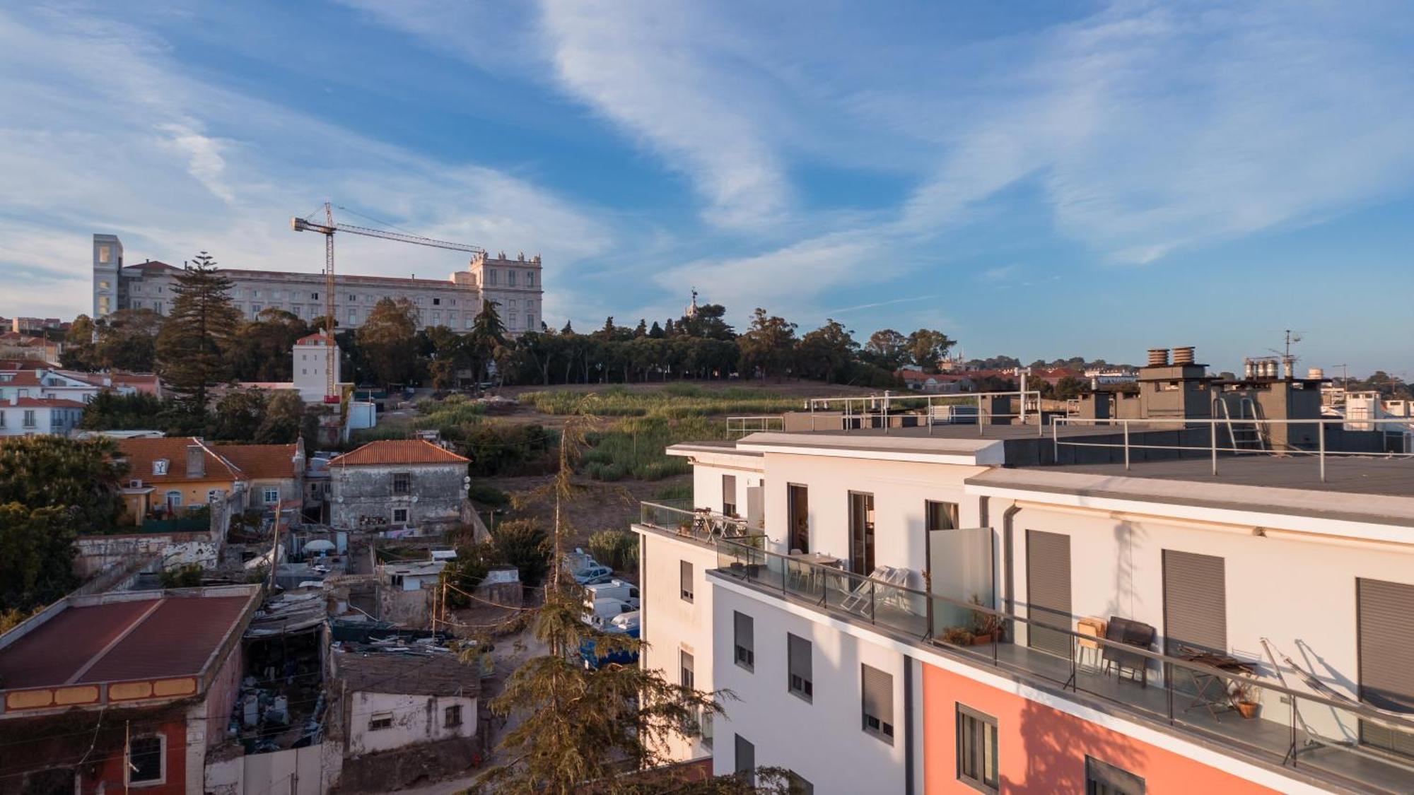 Premium Flat At Ajuda/belem With Balcony, Parking! Apartment