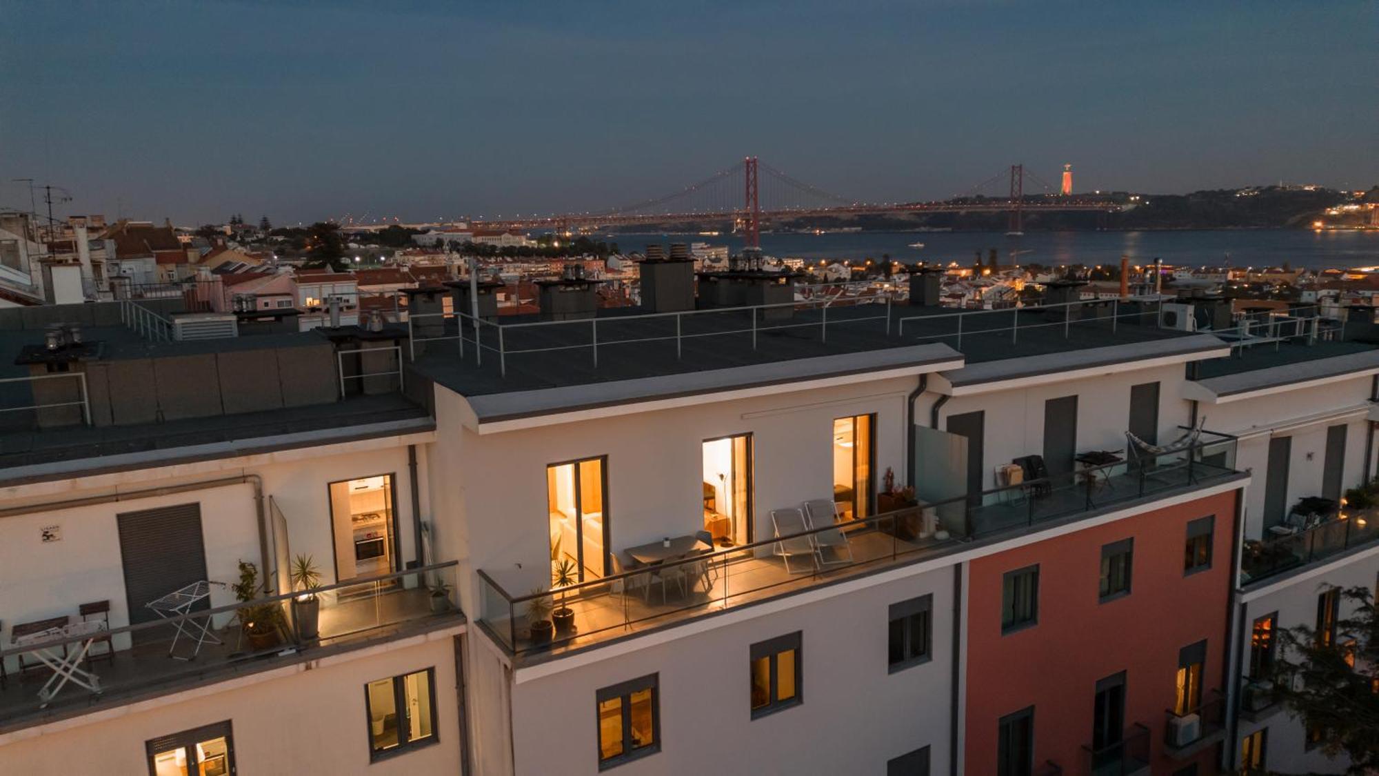 Premium Flat At Ajuda/belem With Balcony, Parking! Apartment Lisbon