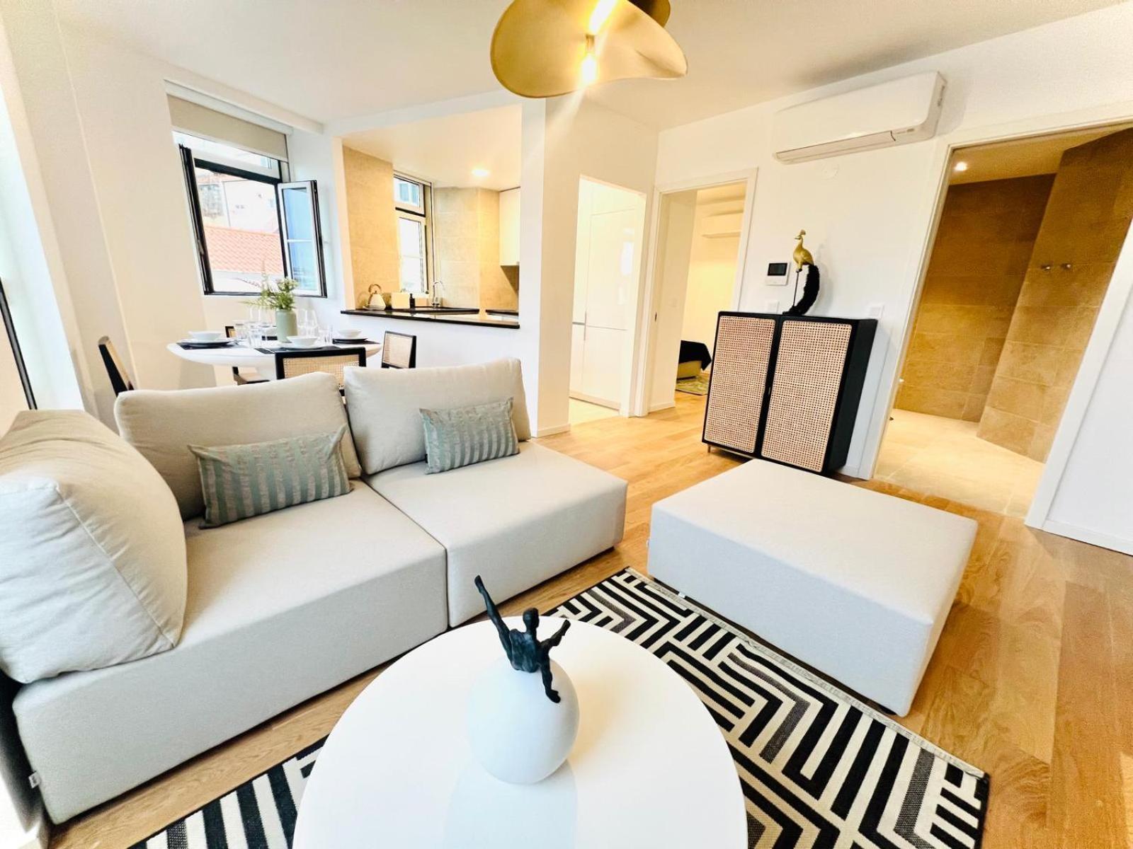 Pink House Ii Beautiful 2 Bedroom Flat In City Center Apartment Lissabon