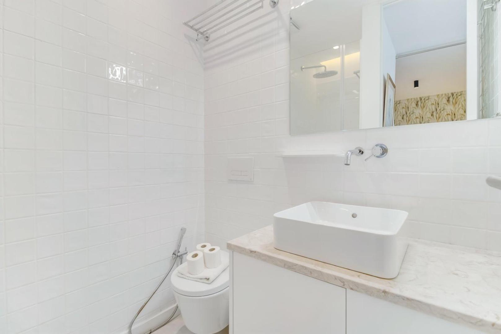 1br Charming In The Heart Of Santos | By Airnest * Lisboa