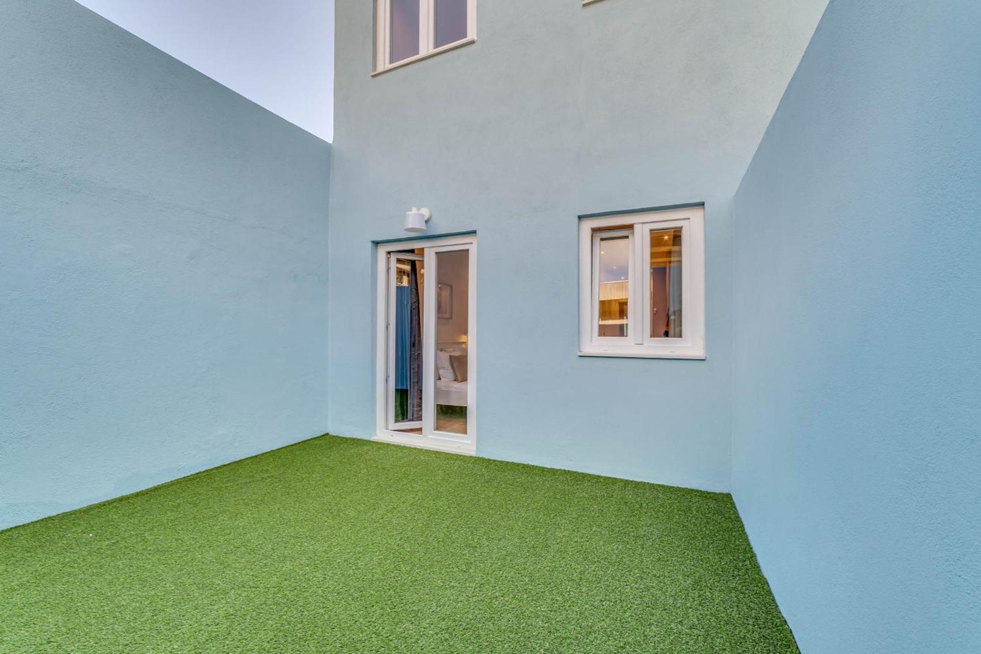 Blue Charm - Campolide * Lissabon