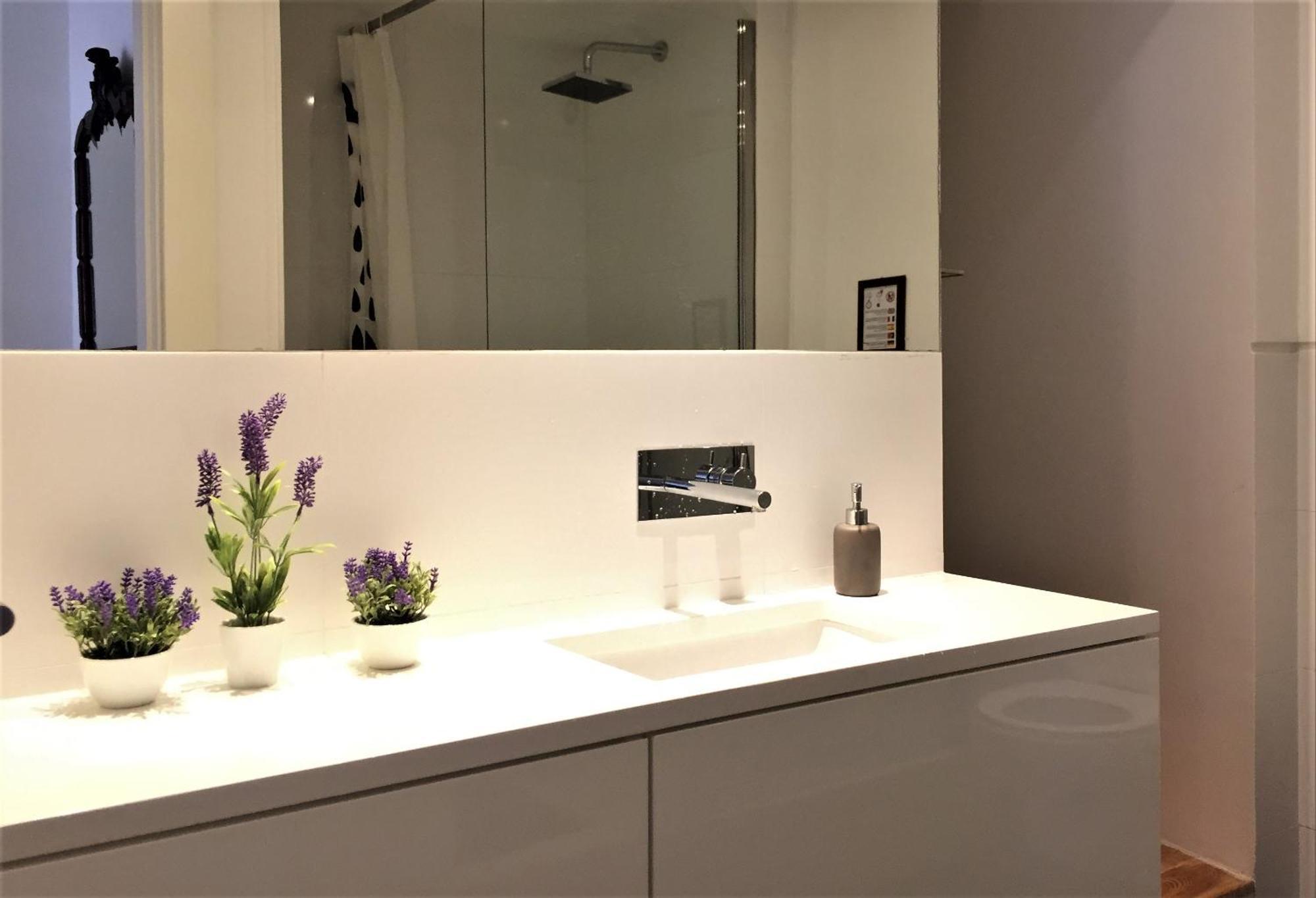C3 Bairro Alto Cozy Romantic Loft In 18th Century Building * Lissabon