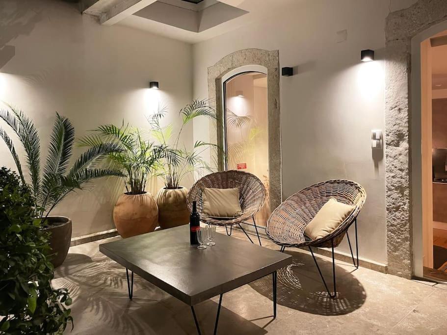 Appartement Charming Lapa With A Private Patio Lisboa