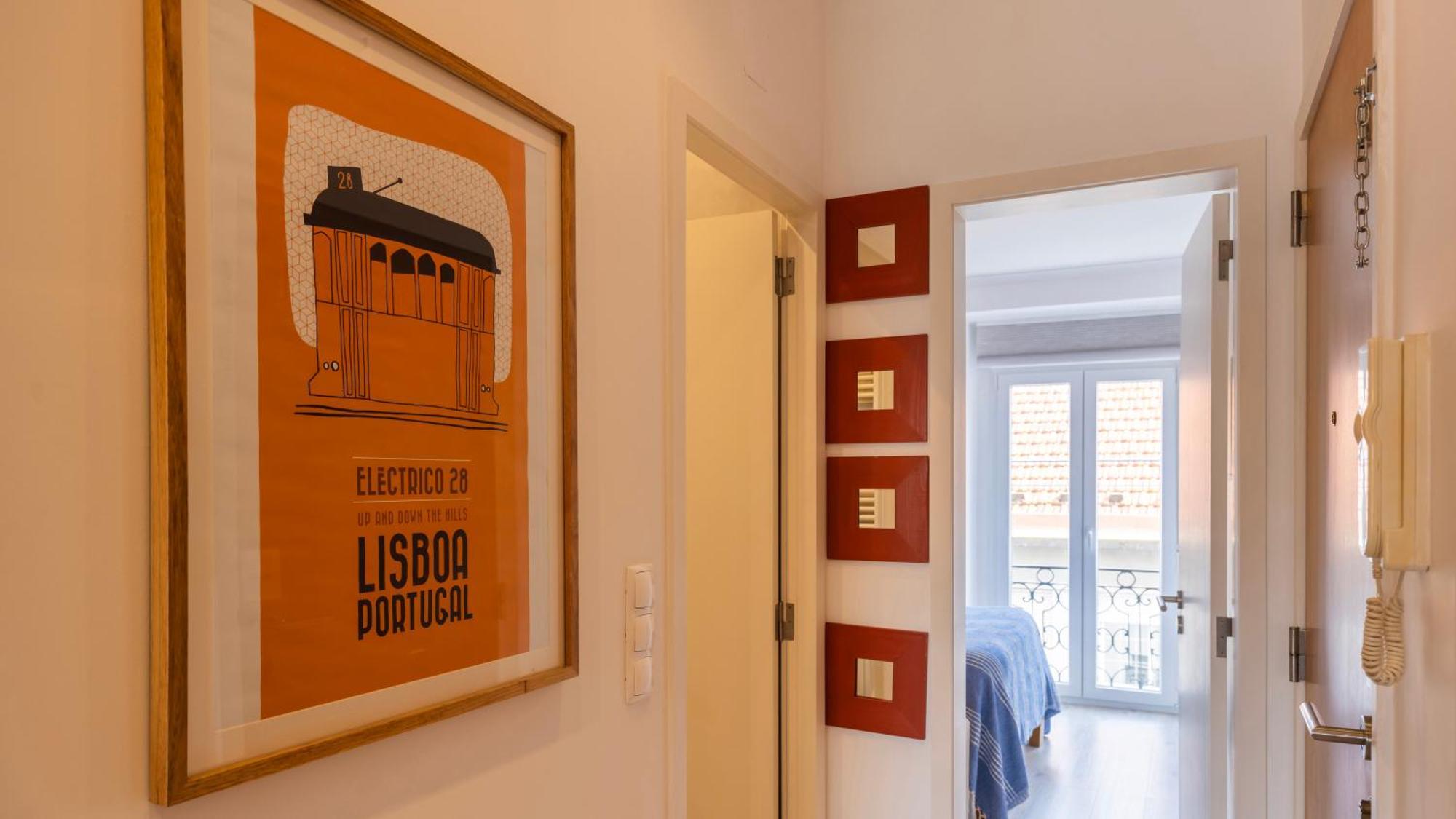 Sunny Design In Praca Flores By Lovelystay * Lissabon