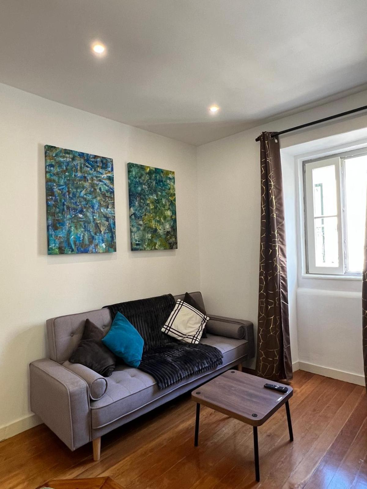 32 2 - Heart Of Private Apartment, Bairro Alto Appartement