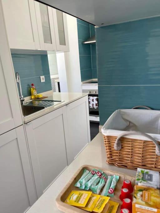 2 Bdrms Near Lx Factory Free Parking Appartement Lisboa