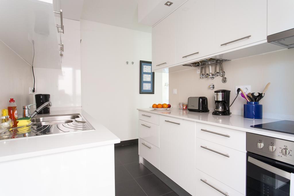 Joivy Joyful 2br With Terrace Nearby Sao Bento Palace Apartment