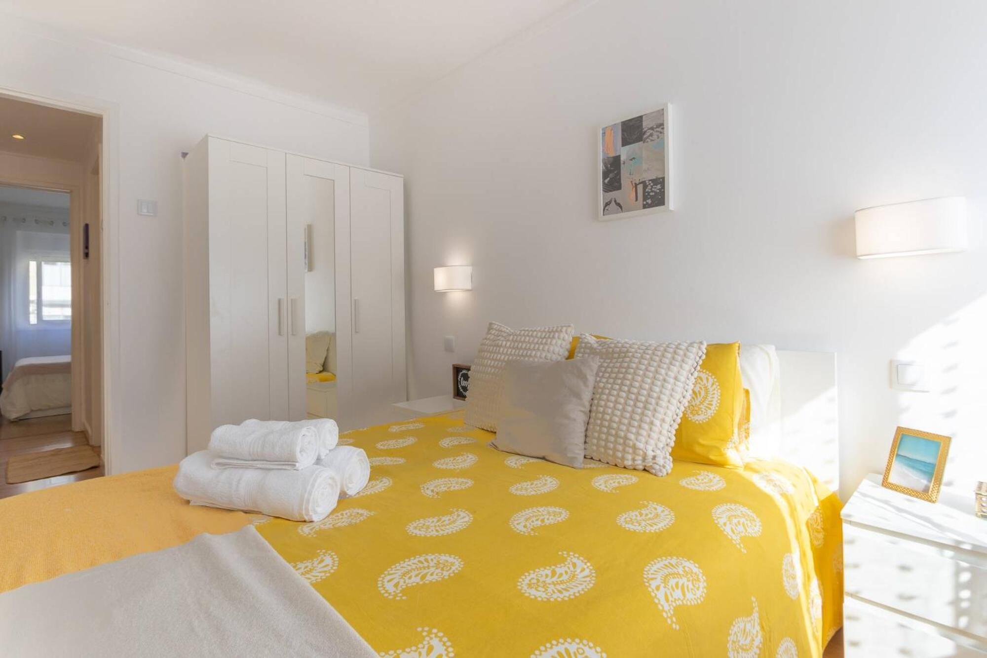 Serene 2-bedroom Flat With Garden View In Benfica Appartement Lisboa
