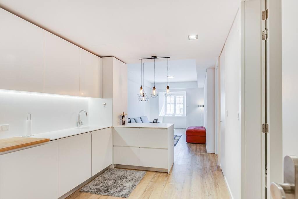 Apartment Made For The Lovers- Urban Charm In Chiado