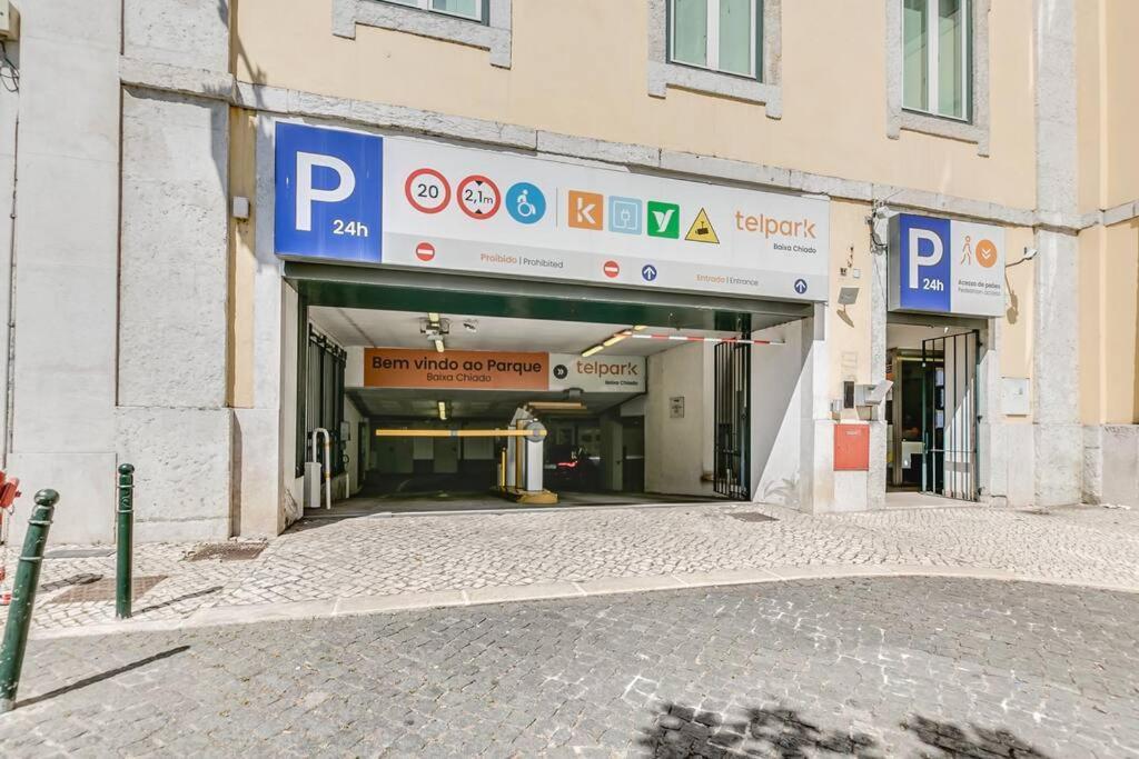 Apartment Made For The Lovers- Urban Charm In Chiado