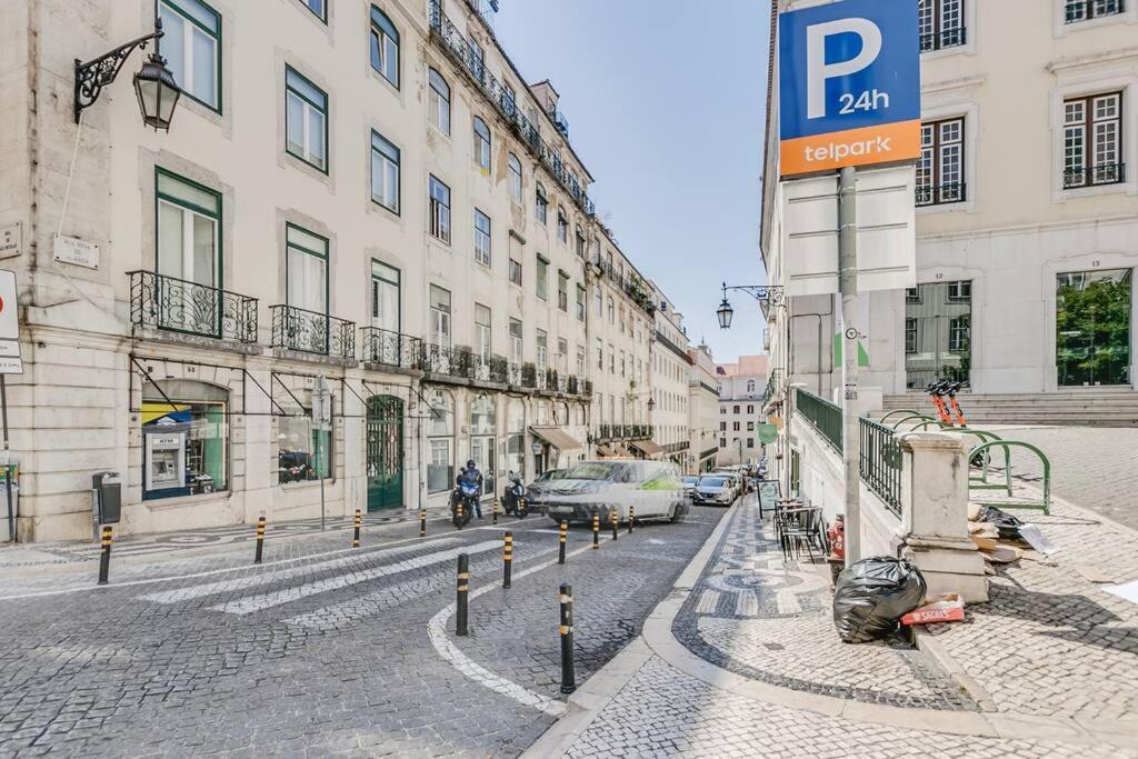 Apartment Made For The Lovers- Urban Charm In Chiado