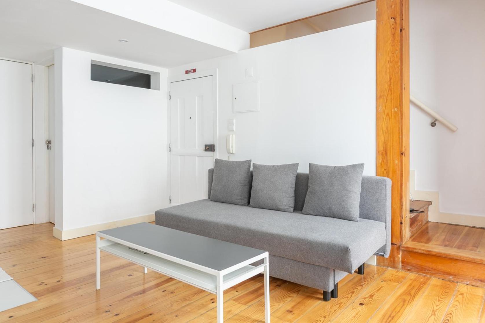 Cozy In Heart Of Bairro Alto Lisboa