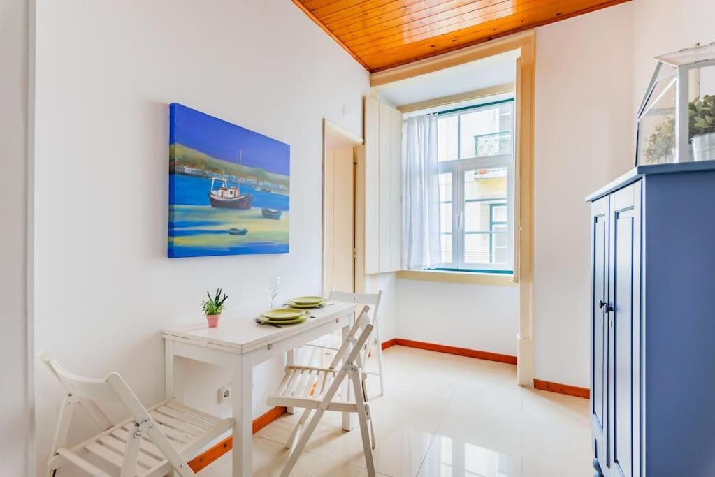 Chiado 1br Flat - Lisbon's Downtown Appartement *