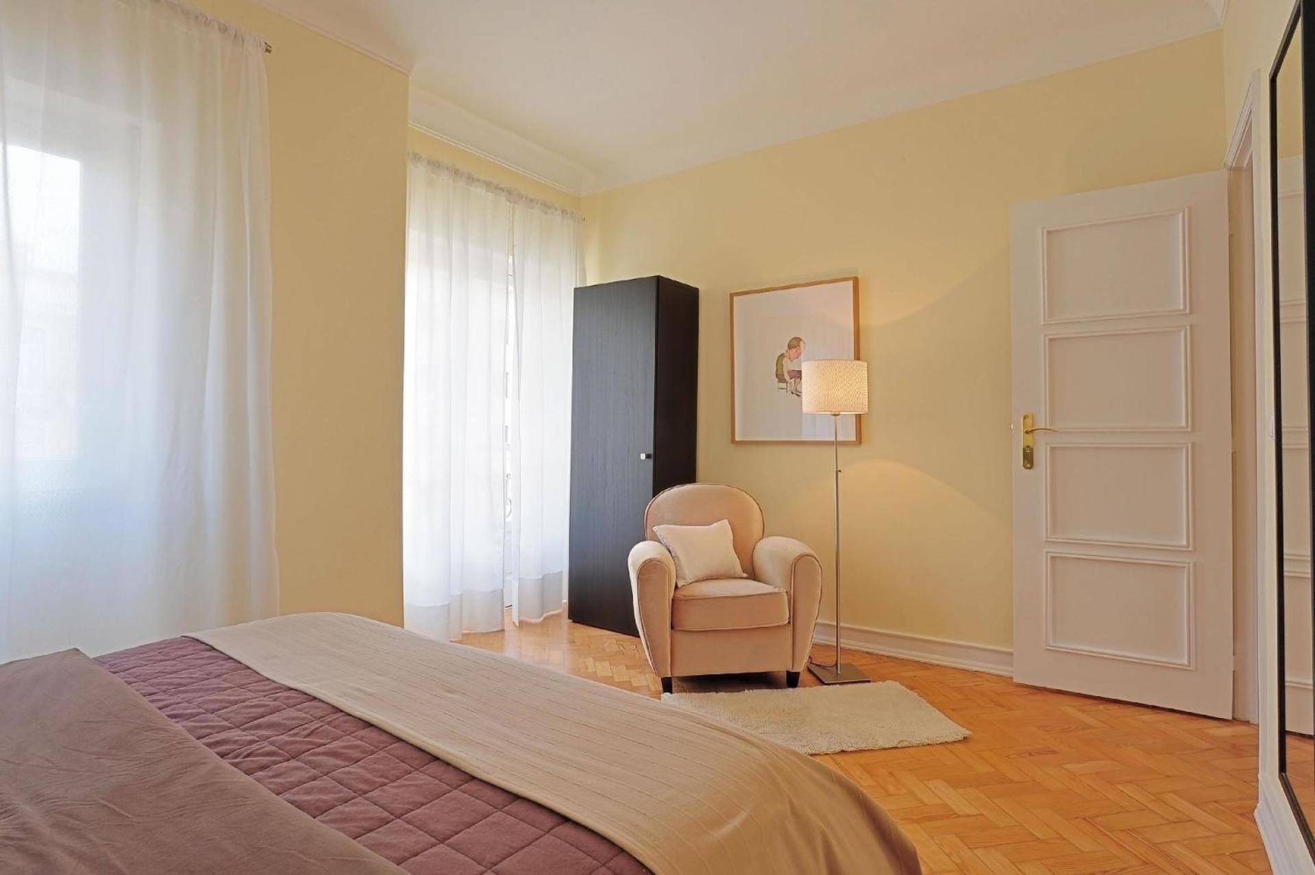 Appartement Studio Fuer 11 Personen Und 1 Kind In Lissabon, Regio De Costa De - B58323 Lisboa