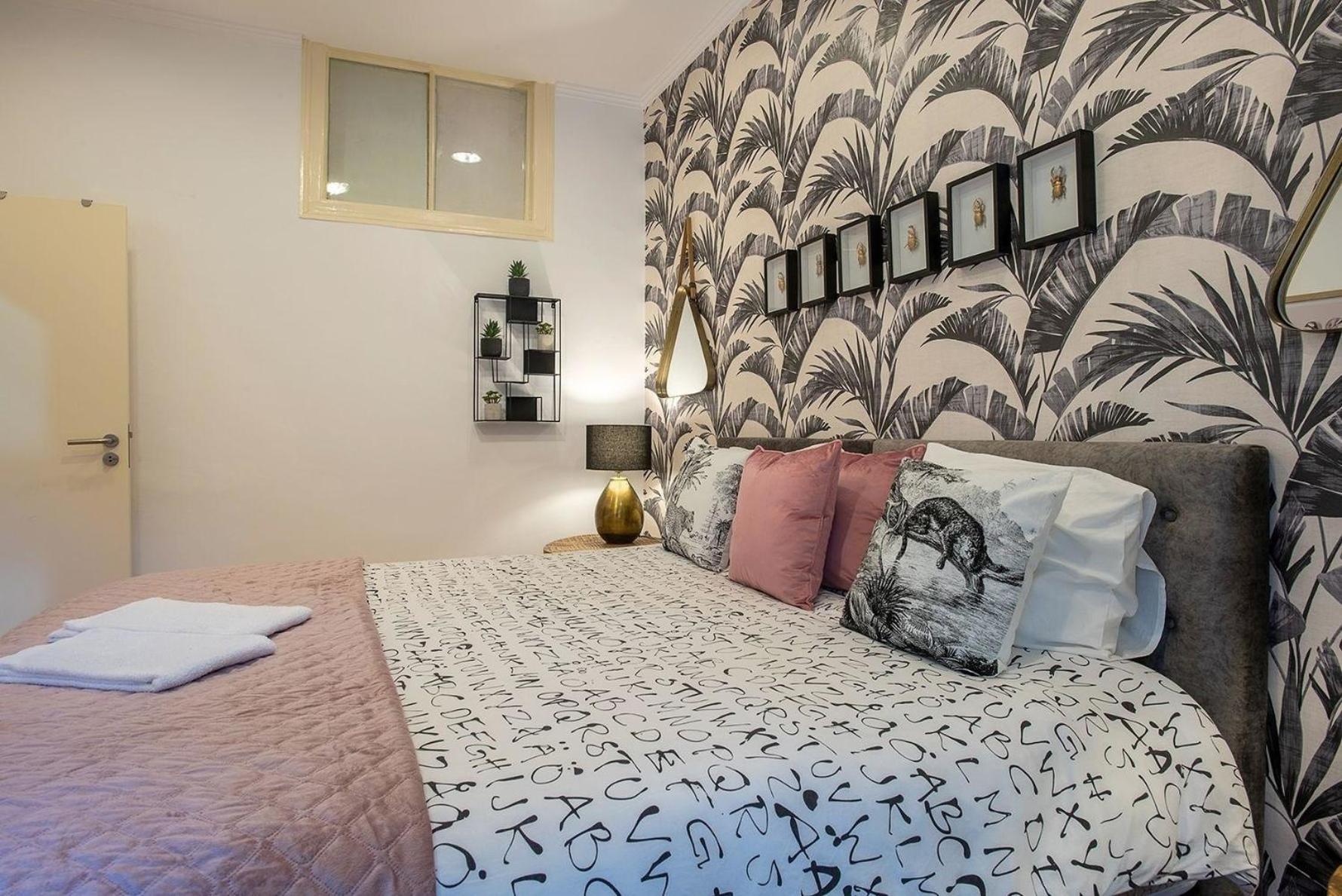 Fuer 9 Personen Und 1 Kind In Lissabon, Regio De Costa De - B58349 Appartement Lisboa