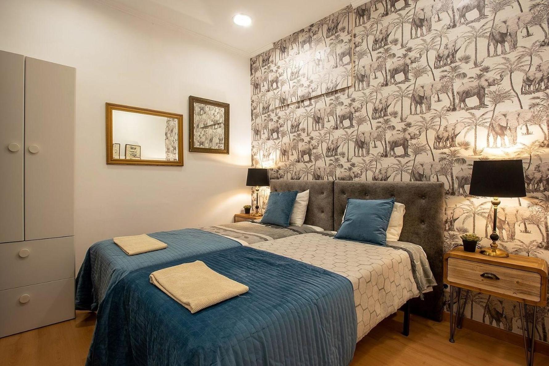 Fuer 9 Personen Und 1 Kind In Lissabon, Regio De Costa De - B58349 Appartement