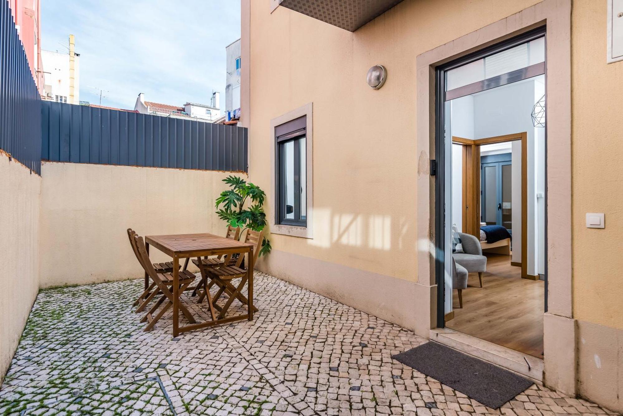 Go Native - Vip Apartment