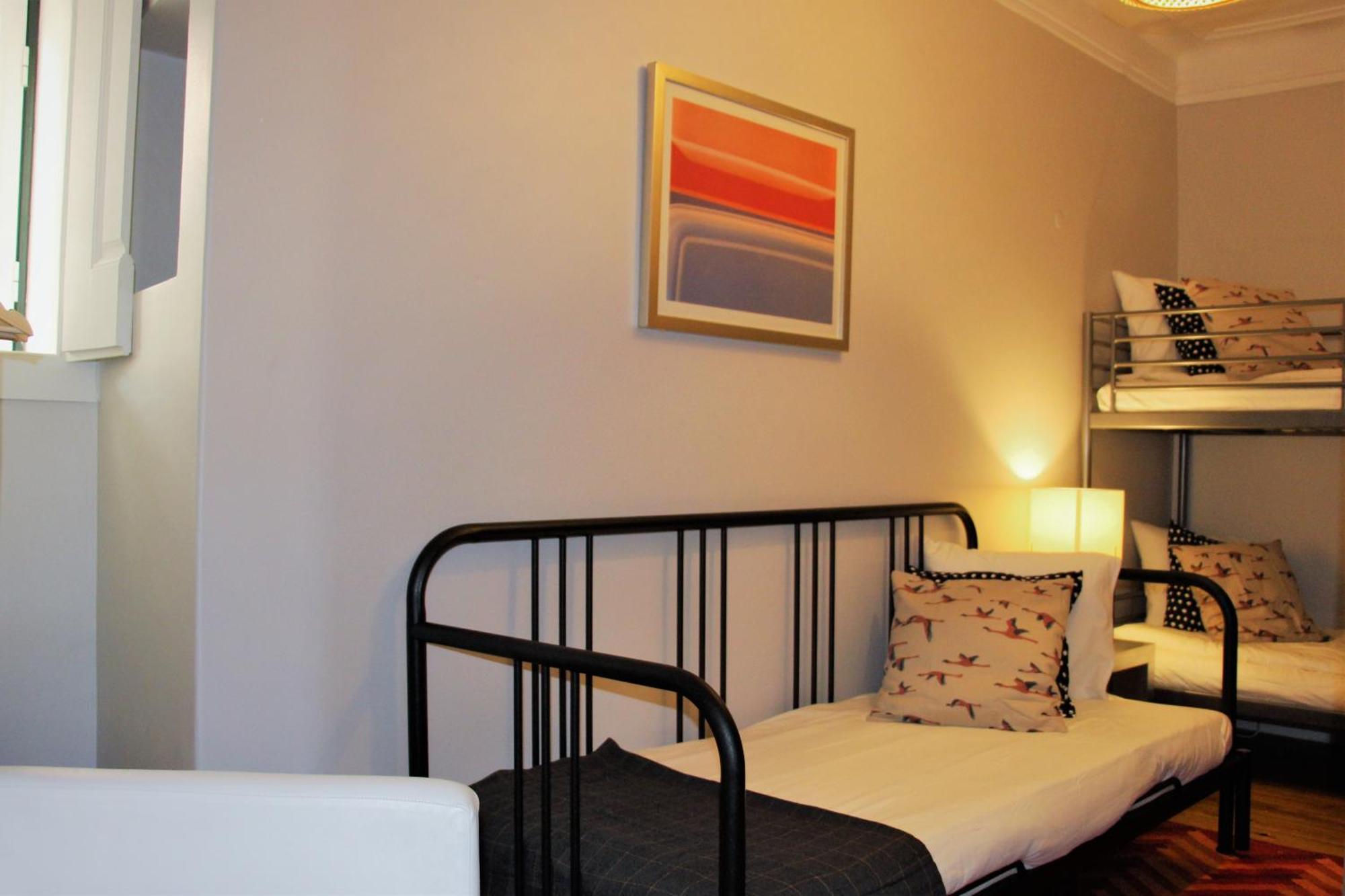 Appartement Sm1-happy At Hip Pr.real & Bair.alto + Private Patio!