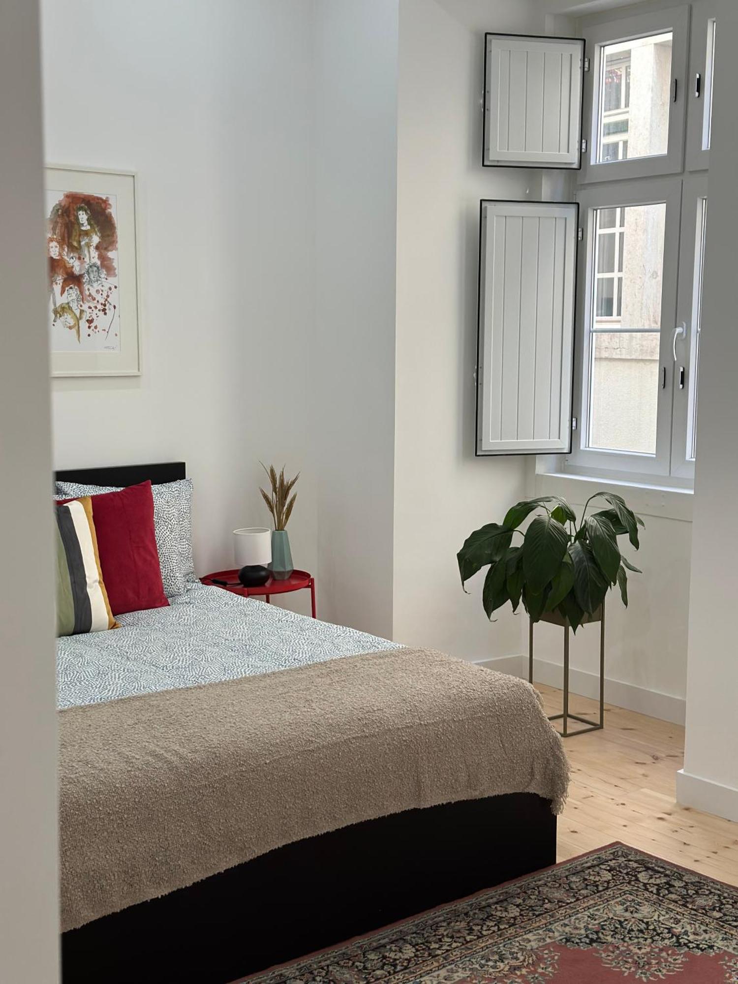 Modern Bedroom In Maison d'hôtes