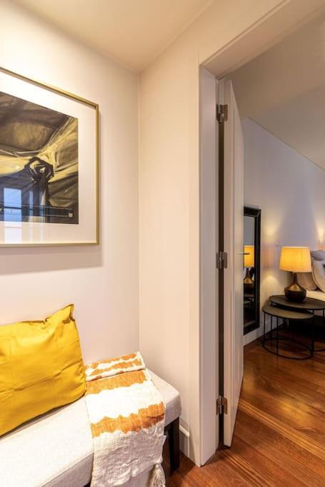 Chiado Deluxe Modern Feel 3 Bedroom Appartement *