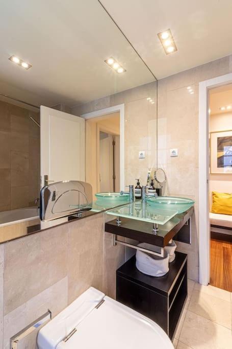 Chiado Deluxe Modern Feel 3 Bedroom Apartamento