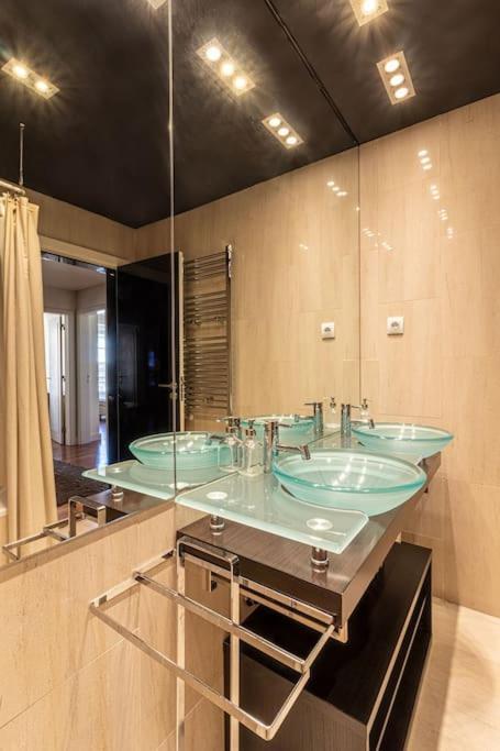 Chiado Deluxe Modern Feel 3 Bedroom Apartamento *