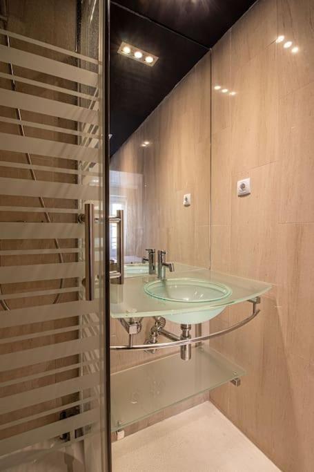 Chiado Deluxe Modern Feel 3 Bedroom Lisboa