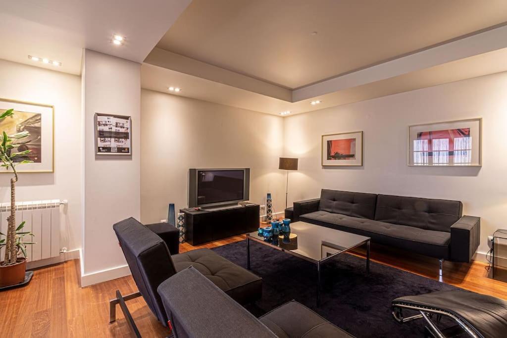 Chiado Deluxe Modern Feel 3 Bedroom Apartamento Lisboa