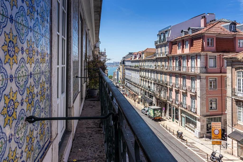 Apartamento Chiado Deluxe Modern Feel 3 Bedroom *