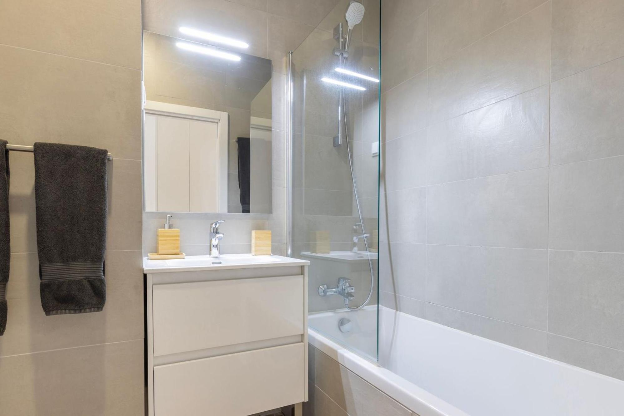 Appartement 2bdr Cozy In Graca By Lovelystay