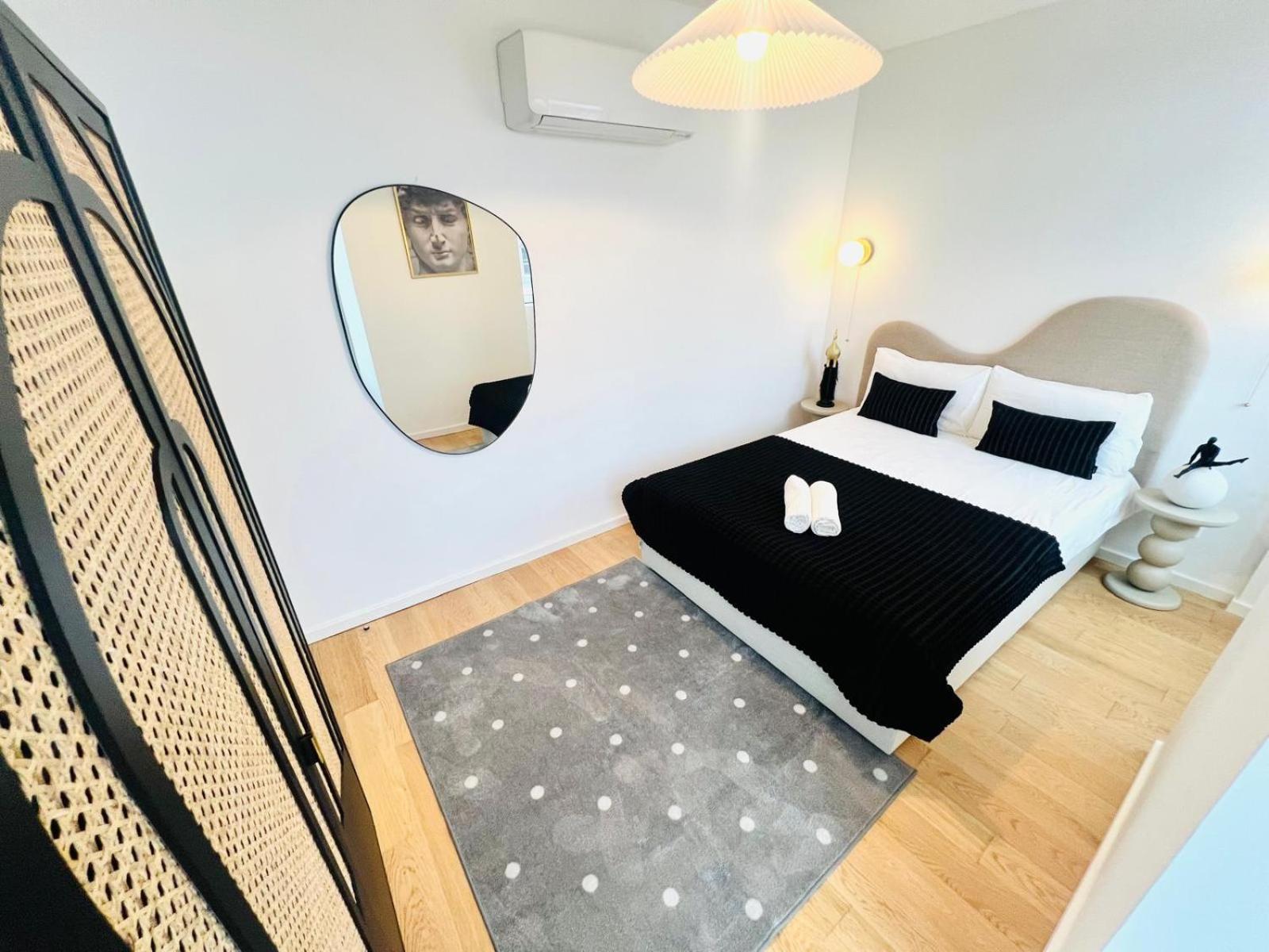 Apartamento Pink House Beautiful 2 Bedroom Flat In Center