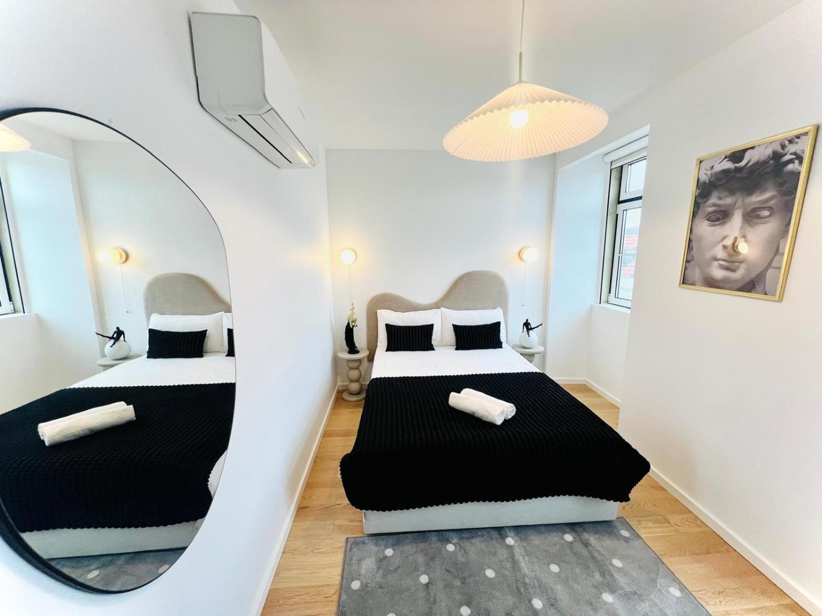 Pink House Beautiful 2 Bedroom Flat In Center Lisboa