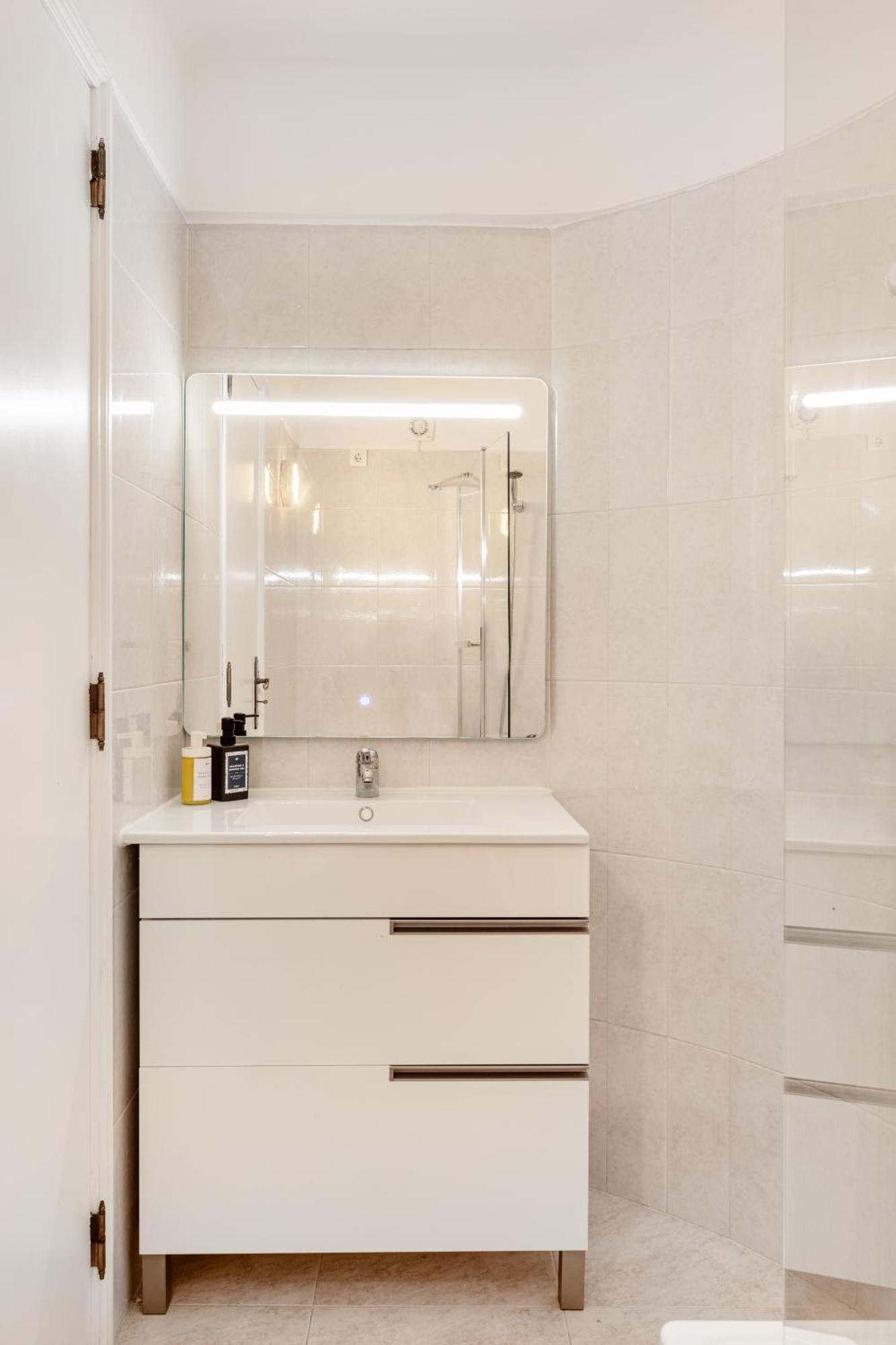 Wfh Urban Retreat At Carnide Apartment Lisbon