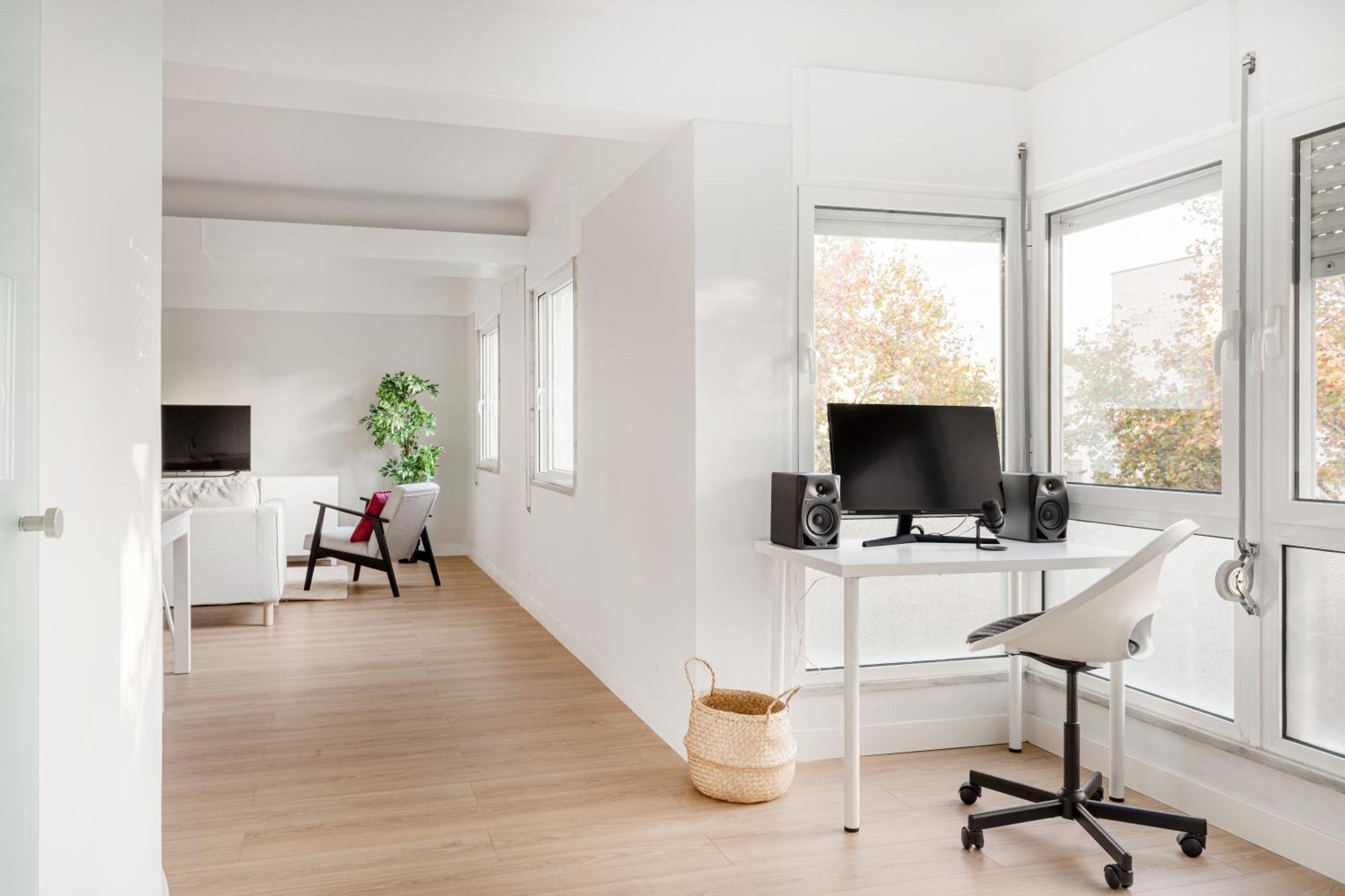 Apartment Wfh Urban Retreat At Carnide *