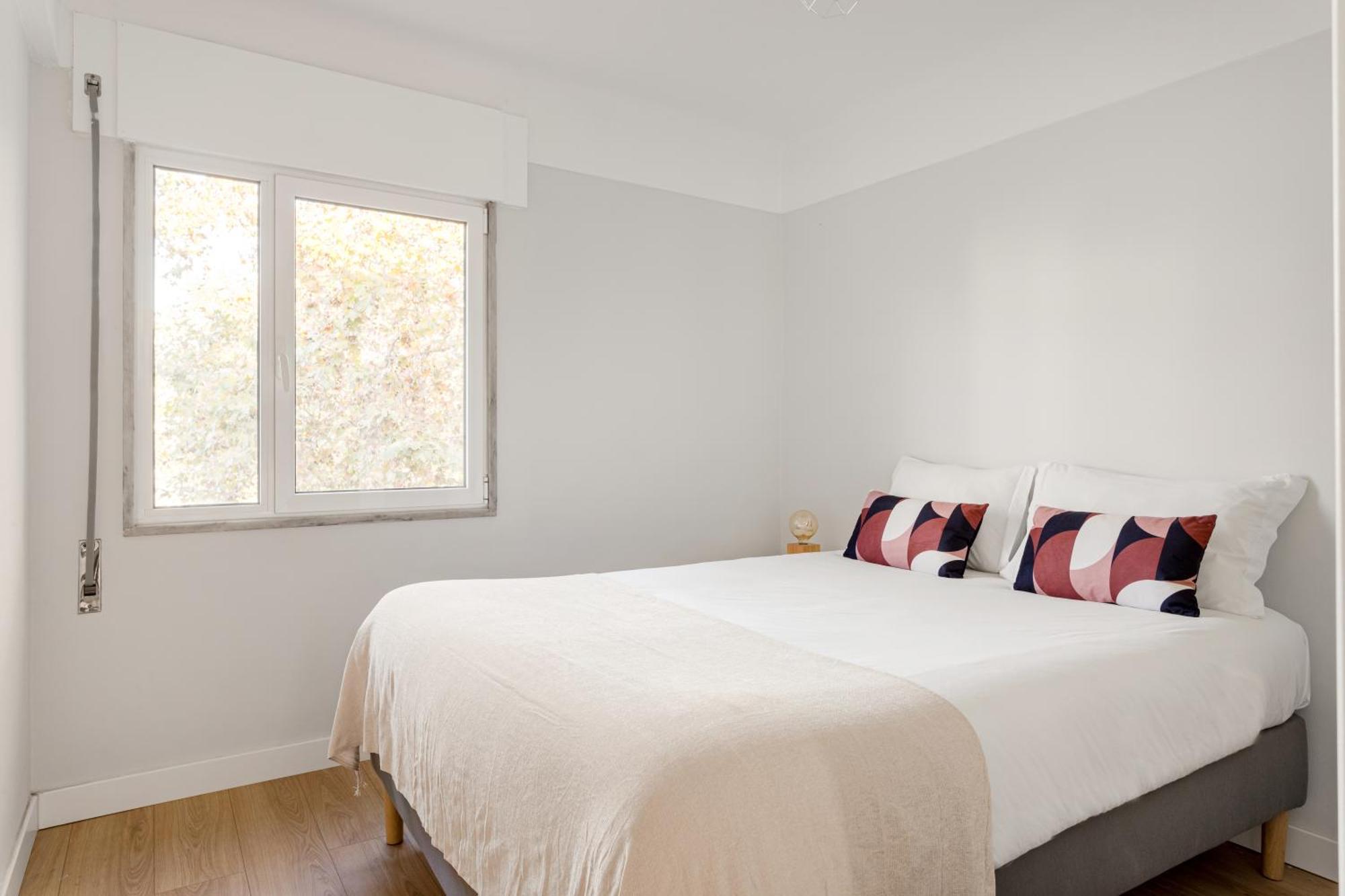 Apartment Wfh Urban Retreat At Carnide Lisbon